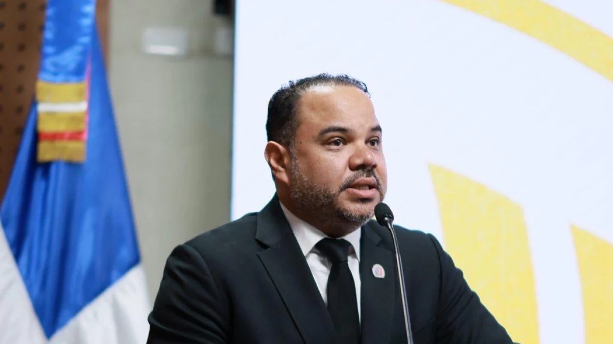 Defensor del Pueblo llama a aplicar régimen de consecuencias en caso SeNaSa: “Que caiga quien caiga”