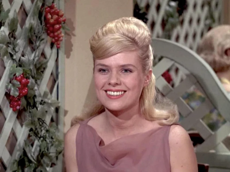 Muere Nina Shipman, actriz de ‘Vértigo’ y ‘La familia Monster’, a los 88 años
