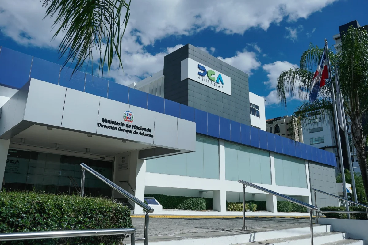 Aduanas recupera 1,652 millones de pesos en primer semestre 2026 a importadores asiáticos