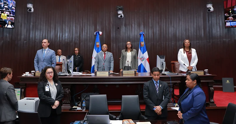 Diputados aprueban proyecto para establecer Moral y Cívica como asignatura obligatoria