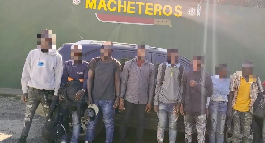 Haitianos tenían grupo de WhatsApp para vigilar operativos de Migración