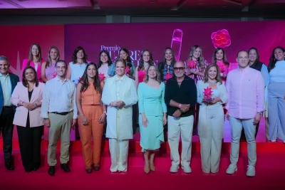 Premio Mujeres que Brillan en Days to Shine reconoce a once mujeres que dejan huella