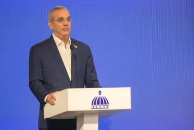 Abinader asegura que llegada de Viettel impulsará competencia y reducirá precios en RD
