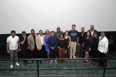 “LA FÁBRICA DE BODAS”, una comedia sobre los sueños, la migración y la locura de sobrevivir en Nueva York