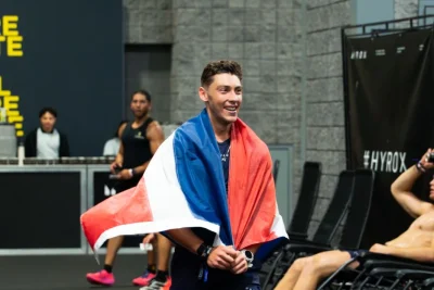 Víctor Gómez logra el mejor tiempo dominicano en el Hyrox Washington D.C.