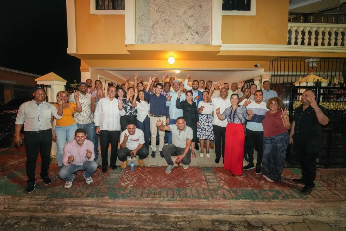 José Montás oficializa respaldo a Wellington Arnaud junto a su equipo político y fortalece el proyecto presidencial en San Cristóbal