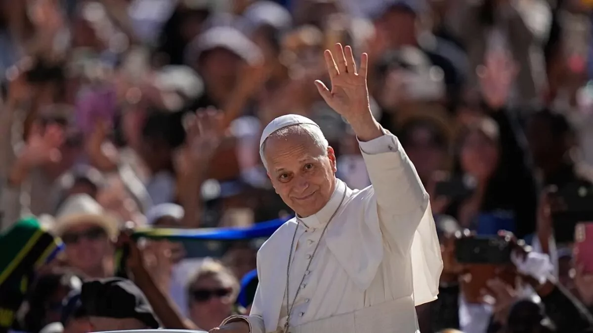 León XIV marca camino a la Iglesia al reunirse con víctimas de abusos en Francia y España