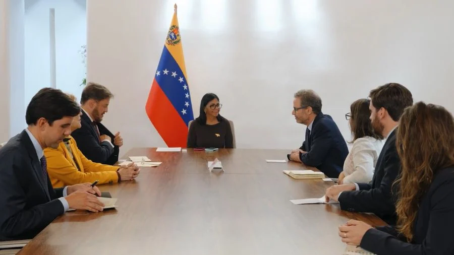Delcy Rodríguez recibe a Human Rights Watch en Venezuela tras 18 años de ausencia