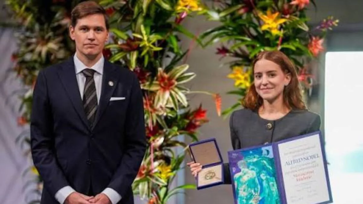 Hija de María Corina Machado recoge en Nueva York premio al liderazgo concedido a su madre