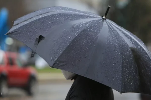Vaguada provocará aguaceros y tormentas eléctricas esta tarde