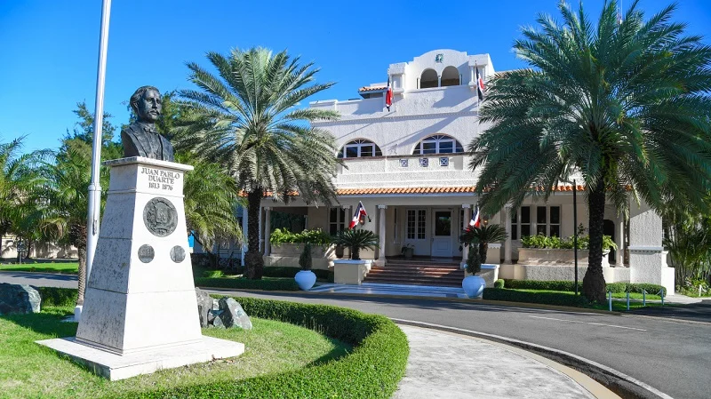 Abinader designa nuevos viceministros y embajador en el Ministerio de Relaciones Exteriores