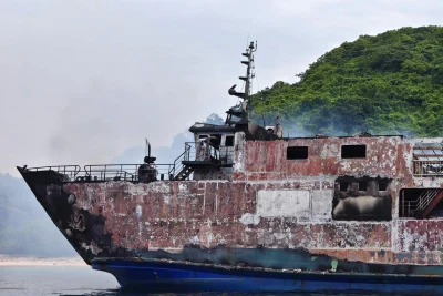 Filipinas busca a 86 desaparecidos tras el incendio de un ferri con cinco fallecidos