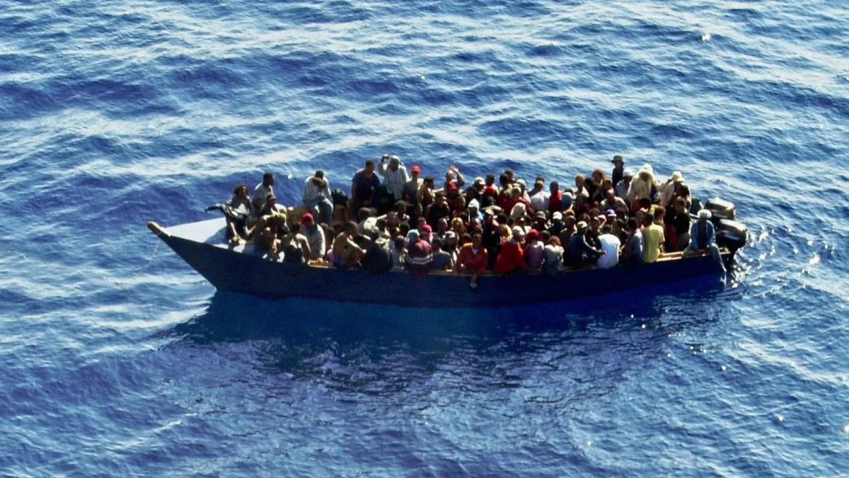 Detienen a tres personas en un viaje migratorio en aguas de Puerto Rico