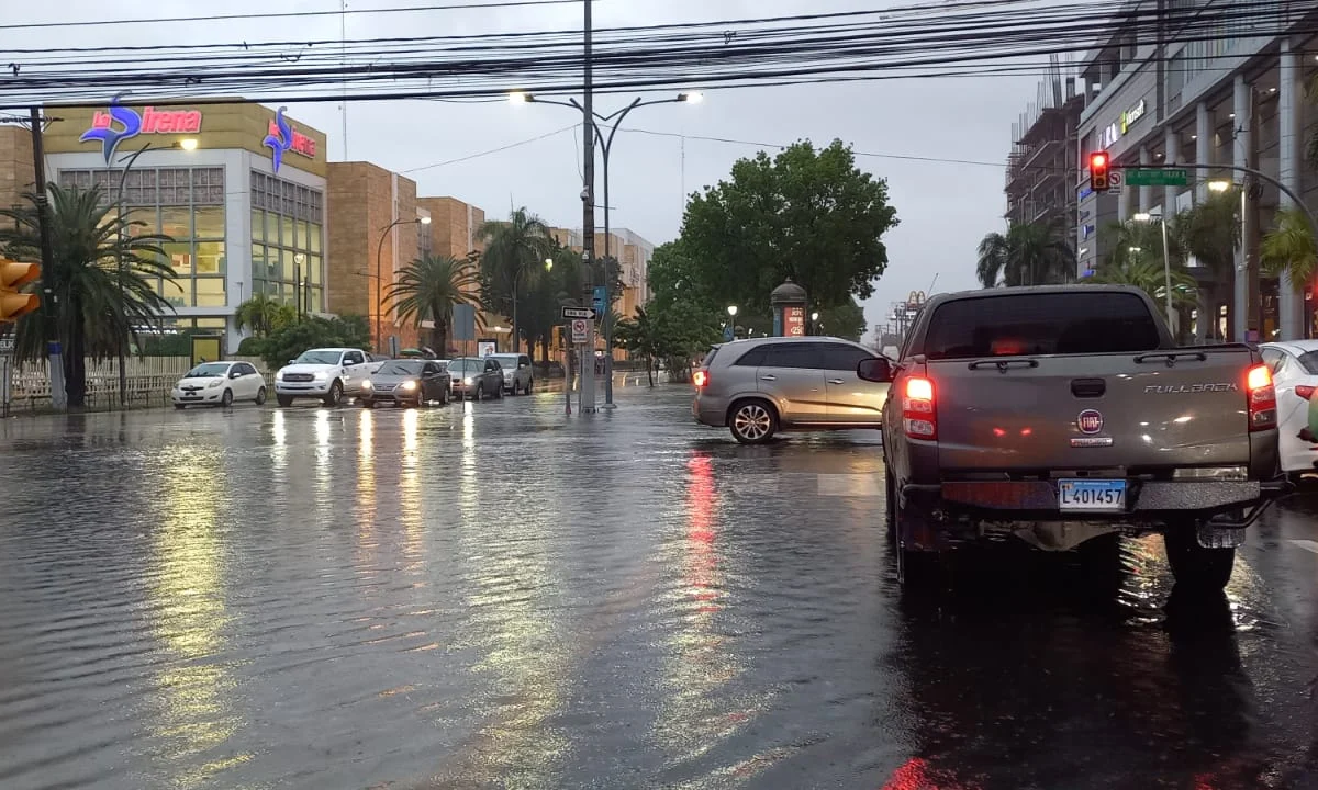 Unas 100 viviendas afectadas por las lluvias mientras 21 provincias siguen en alerta