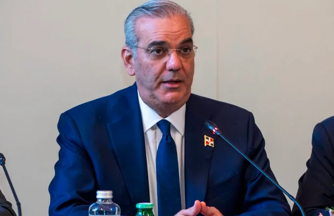 Abinader se reunirá hoy con Pietro Parolin tras suspensión de audiencia con el papa León XIV