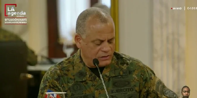 Ministro de Defensa afirma que bandas controlan hasta el 90 % de Puerto Príncipe