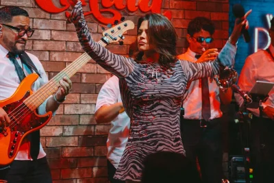 Techy presenta en vivo su álbum “Chula” durante el inicio de su “Temporada Chula”