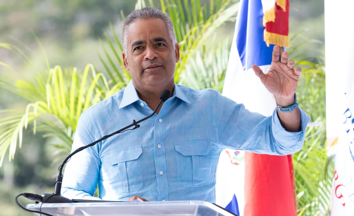 Doble vía: RD contempla cable submarino para vender energía a Puerto Rico