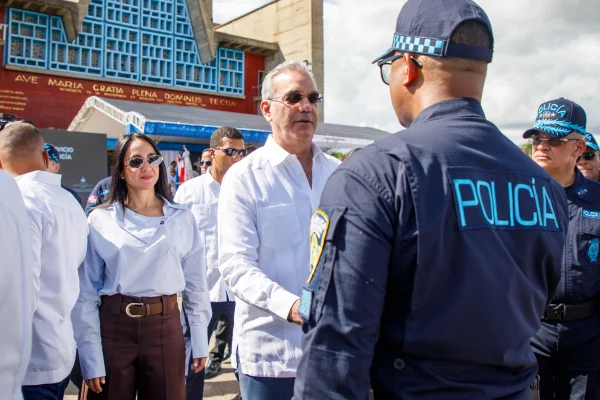 Abinader inicia en La Altagracia nuevo modelo de patrullaje con 990 agentes