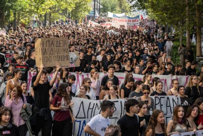 Grecia se suma a las protestas por el alto costo de la vida