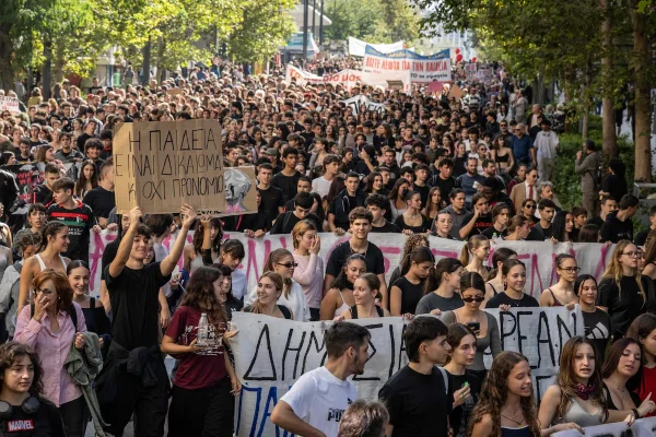 Grecia se suma a las protestas por el alto costo de la vida