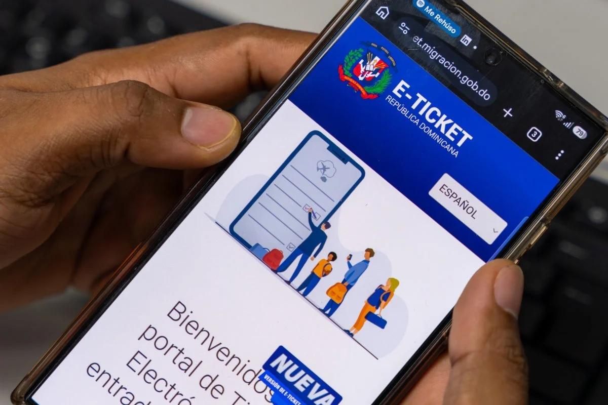 Migración afirma que ha restablecido el servicio de su plataforma en línea e-ticket
