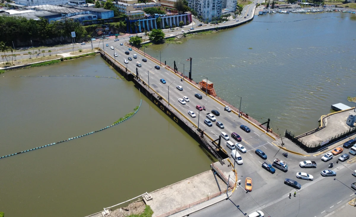 Puente flotante será cerrado por dos horas este sábado