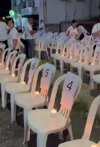 Con 236 sillas, exigen justicia por las víctimas de la tragedia del Jet Set