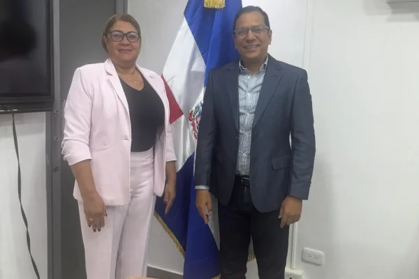 Jakeline Beltrán pasa a respaldar las aspiraciones de Omar Méndez a la Alcaldía del Distrito Nacional