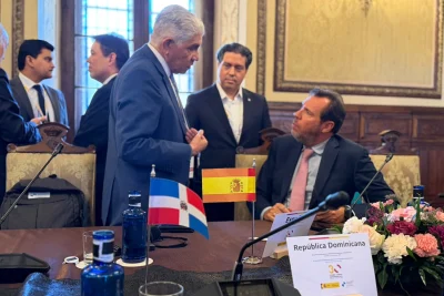Eduardo Estrella destaca en cumbre iberoamericana inversiones del Gobierno en infraestructuras