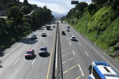 Obras Públicas anuncia cierre parcial de la autopista 6 de Noviembre este viernes por trabajos