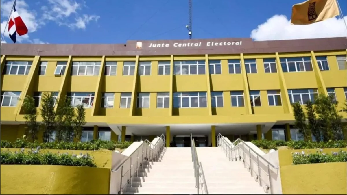JCE eliminará las citas en varias oficinas del exterior para renovar la cédula desde noviembre