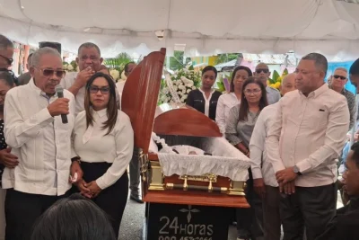 Azua despide al periodista Sonny Lara junto a Manuel Ureña