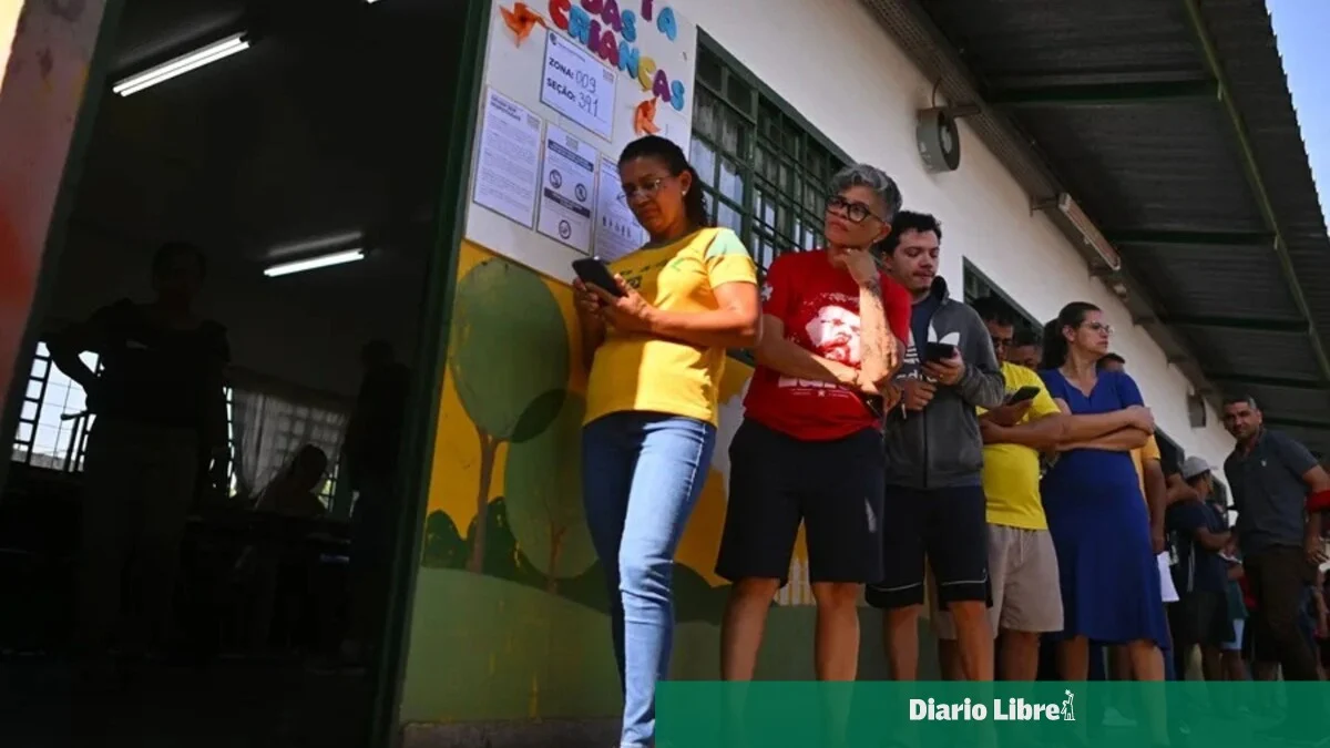 Brasil prorroga votación y pausa el recuento en segunda vuelta