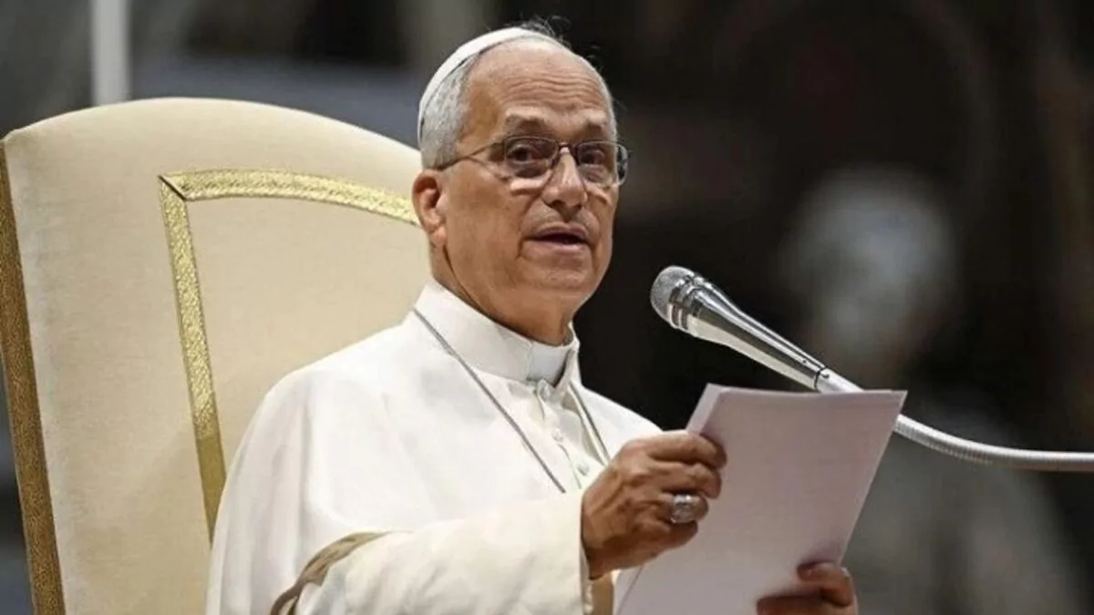 El papa lamenta la presión para llevar un estilo de vida centrado en el consumo