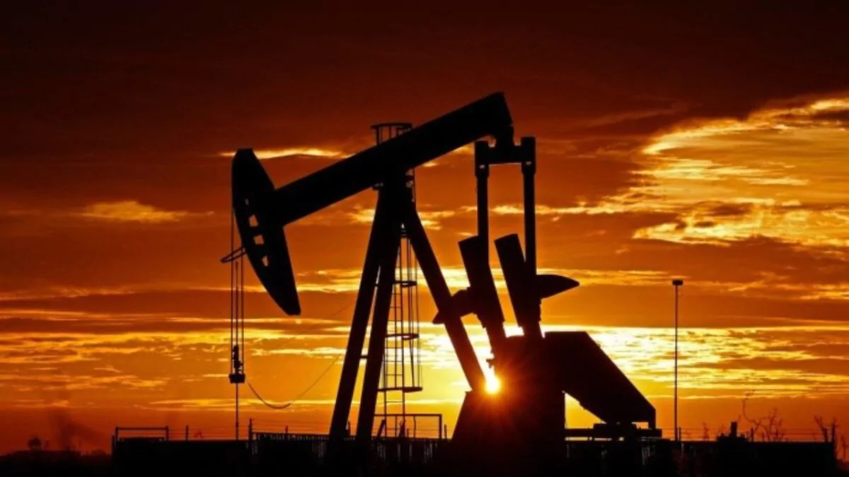 El petróleo de Texas sube un 0.66 %, hasta 90 dólares por barril