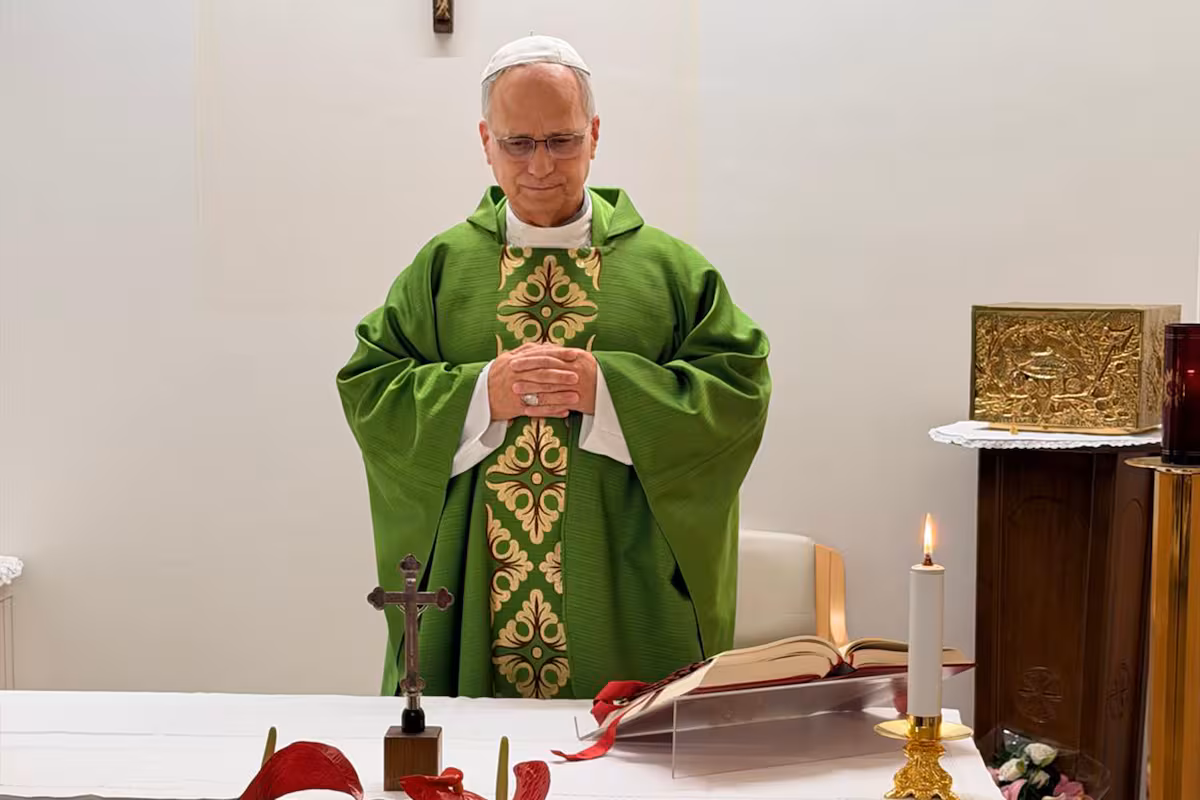 El papa muestra «una mejoría constante» y recupera autonomía tras su operación de pulmón