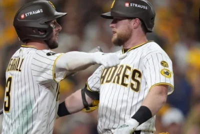 Padres vencen 4-3 a Cerveceros y mantienen viva la serie divisional
