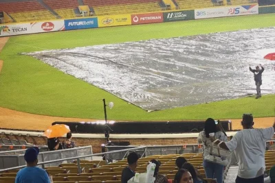 Posponen otra vez por lluvia juego entre Estrellas y Águilas en Santiago