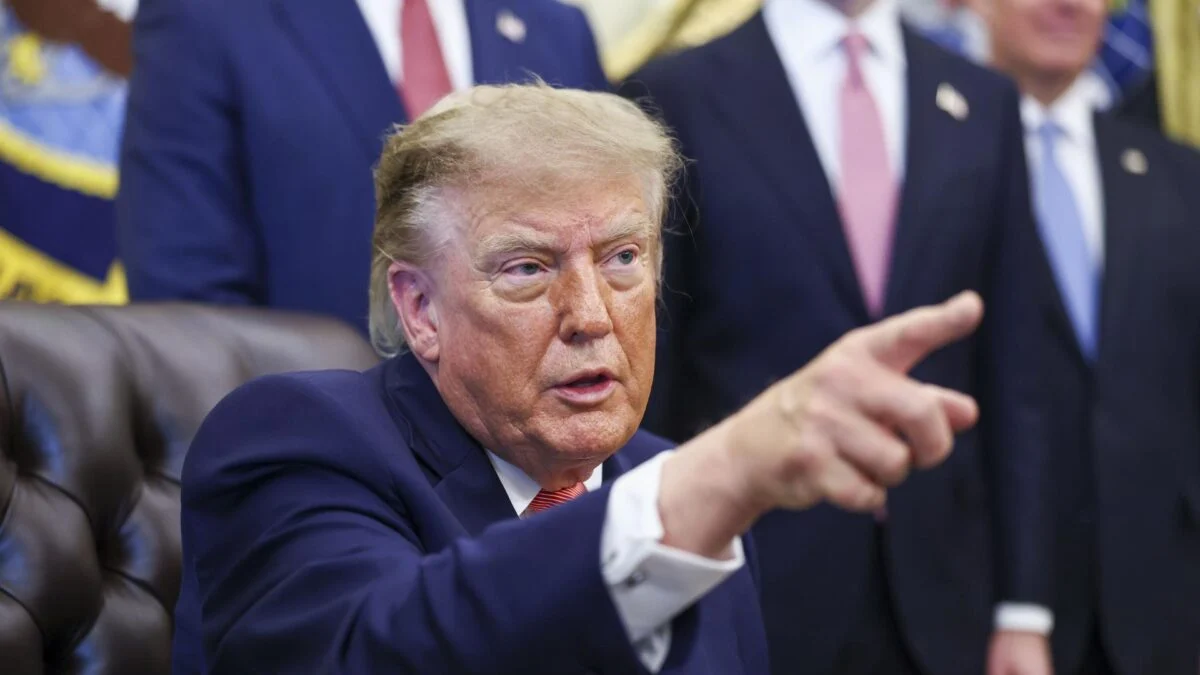 Trump vincula la liberación de estadounidense por Rusia al alivio de sanciones a Moscú